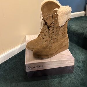 Tall Hickory Bearpaw boots, size 11.